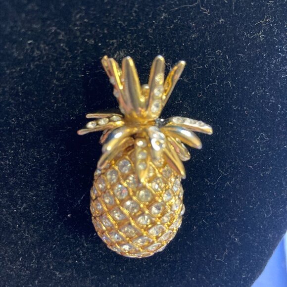 Pineapple Rhinestone Brooch - Picture 6 of 6